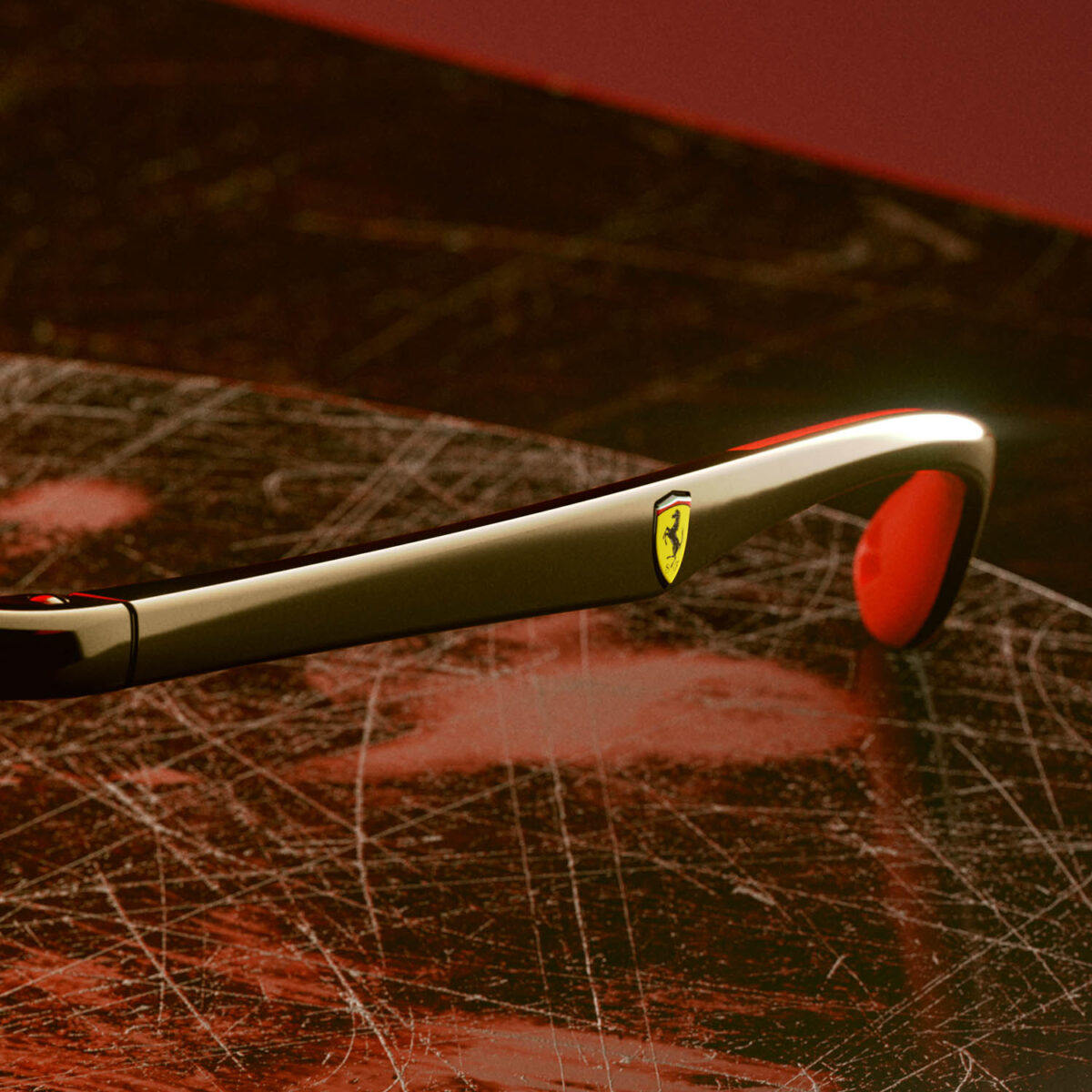 rayban-ferrari-crop-2